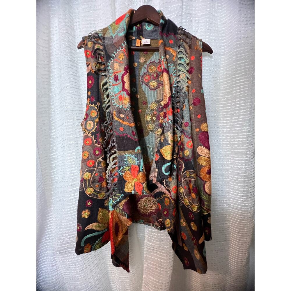 Anu size small embrodried vest, 100 % wool